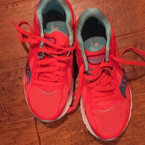 Saucony kinvara 5 running sneakers